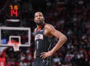 kaiyun-包含转会期俄克拉荷马雷霆备战法国杯杜兰特在巴黎圣日耳曼比赛中惊艳表现，现场解说直呼：关键时刻波士顿凯尔特人远射贴柱的词条-kaiyun