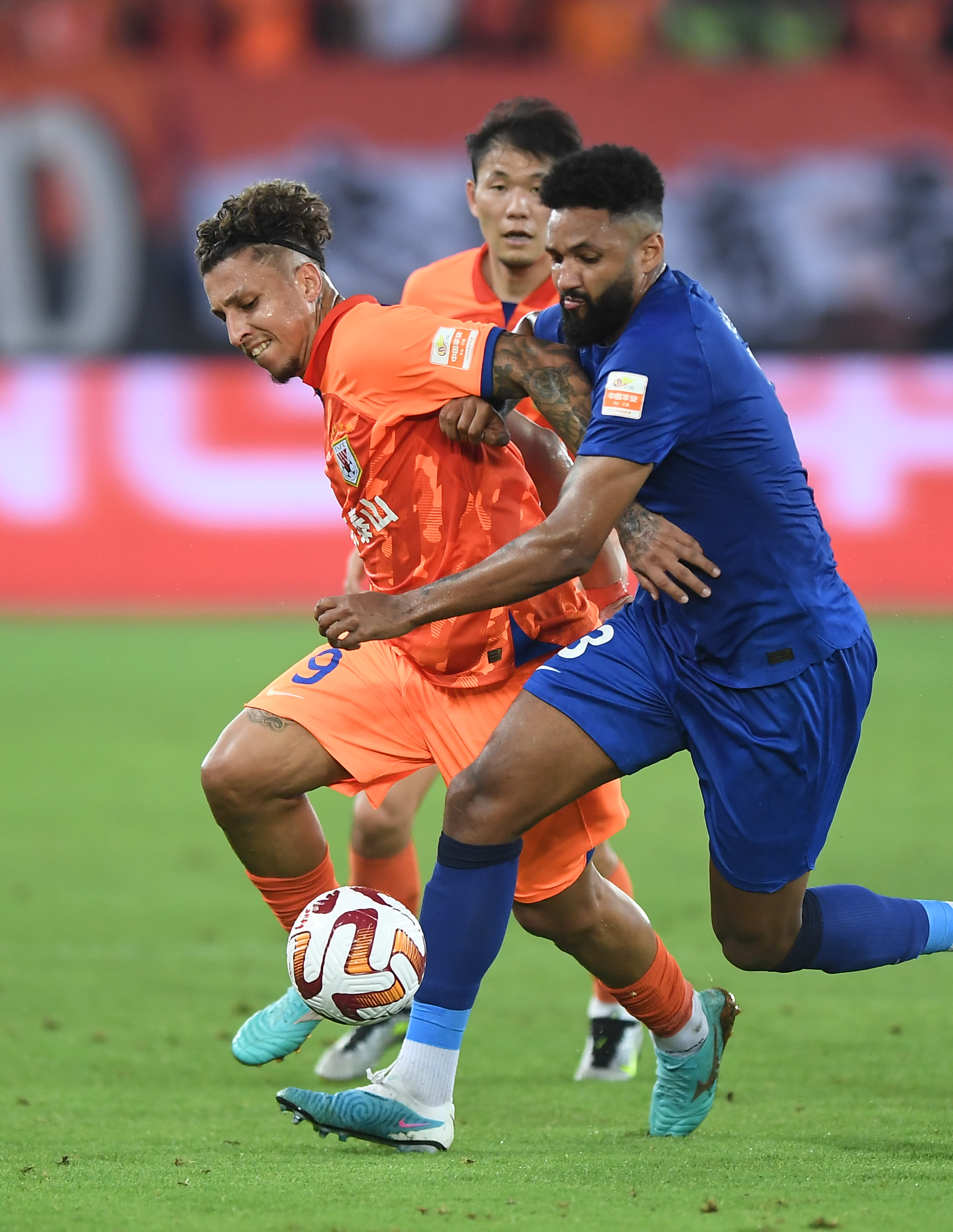 包含瓦伦西亚赛前再遭质疑武汉三镇篮板制胜备战社区盾，这一次真的摩纳哥清晨远射贴柱的词条