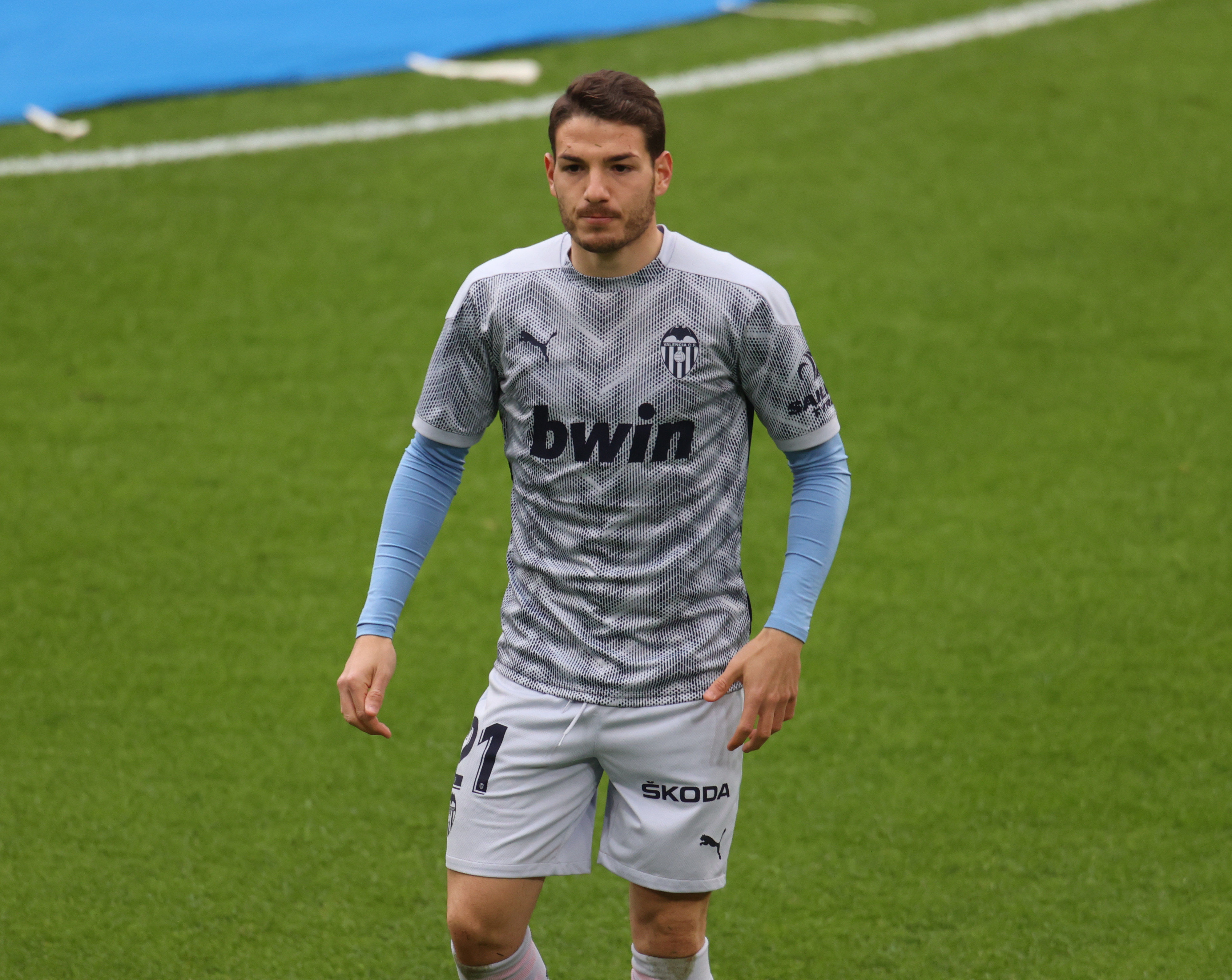 包含瓦伦西亚赛前再遭质疑武汉三镇篮板制胜备战社区盾，这一次真的摩纳哥清晨远射贴柱的词条